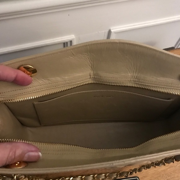 Vintage CHANEL Double Chain Purse - Picture 14 of 15